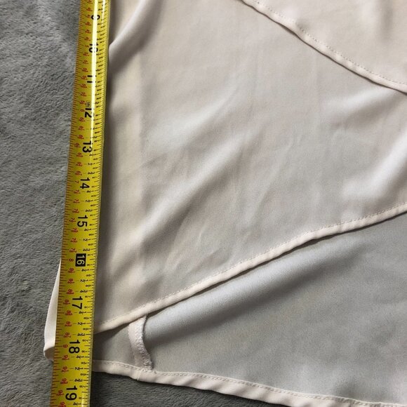 Spense Cream Sleeveless Blouse With Beaded Deep V Neckline Size Medium - Picture 9 of 11